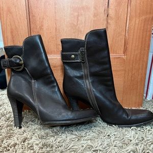 Women’s Coach Brown Leather Booties Boots Size 9